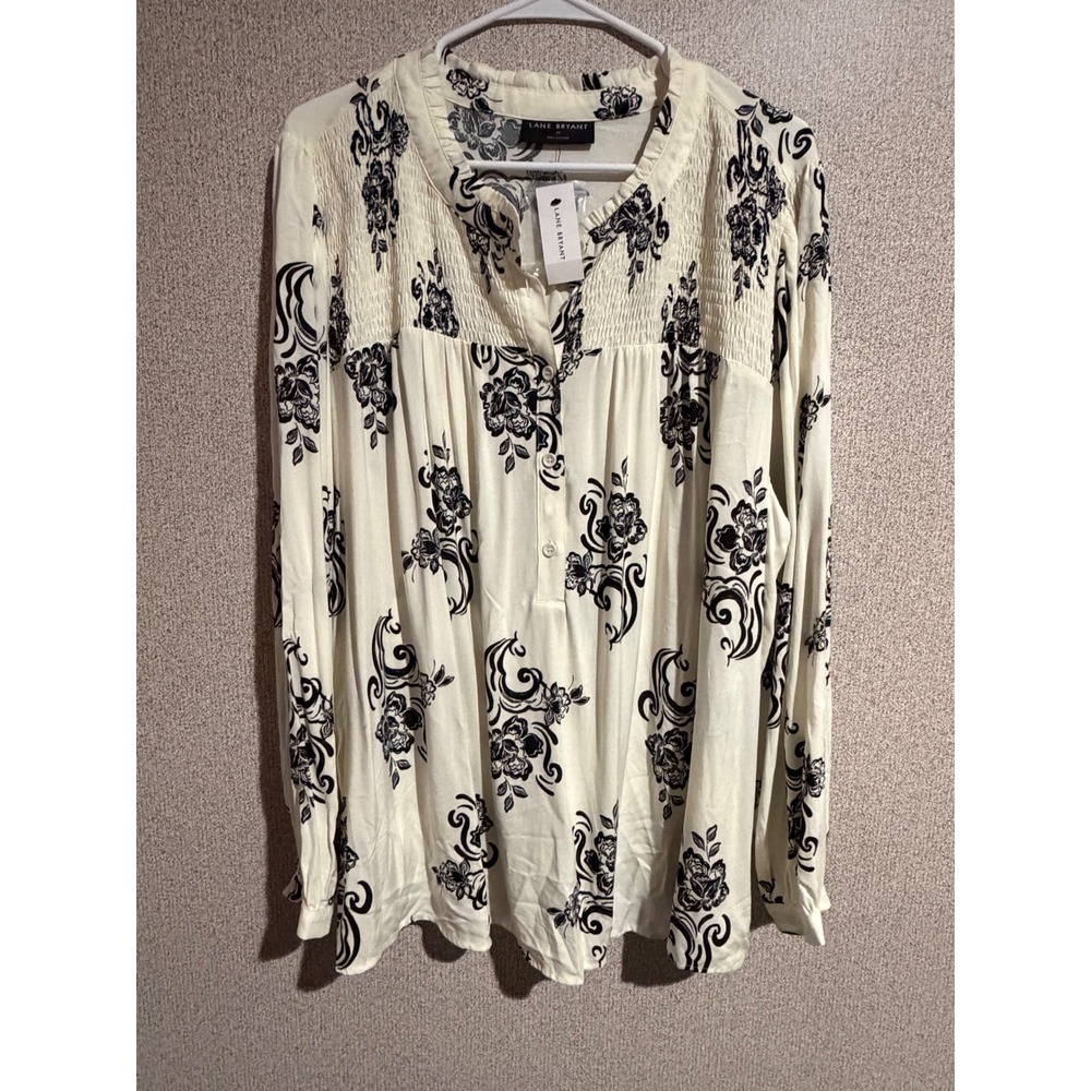 Lane Bryant Ivory Black Floral Smocked Yoke Rayon Blouse NWT Size 22